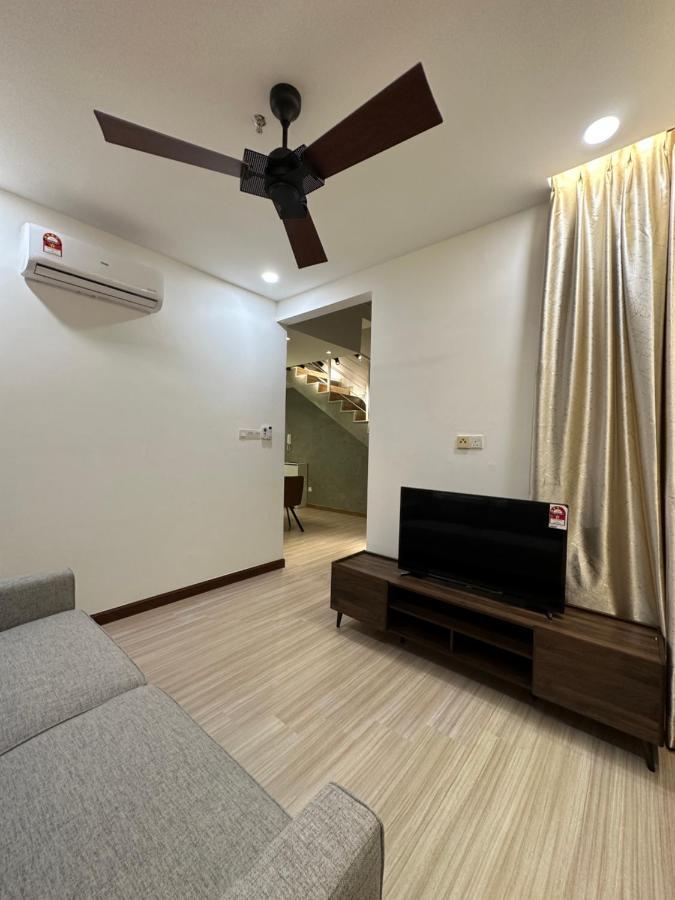 Apartment Duplex Penthouse 3 Bedroom The Wave 9pax